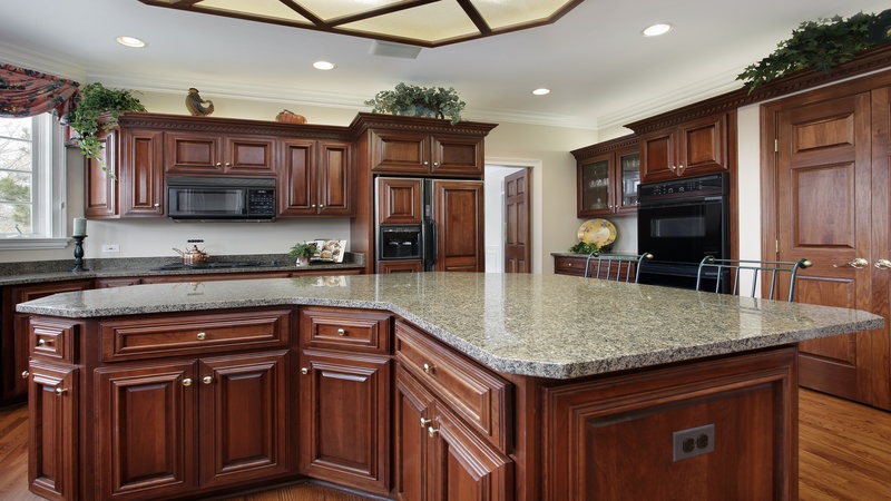 Three Reasons to Visit Kitchen Showrooms Tucson Before Starting a Remodel