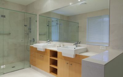 Clear Signs That Your Shower Door in Roselle, IL Needs to Be Replaced